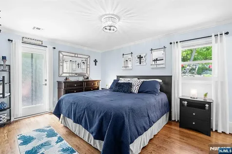 21 Skyline Drive Hopatcong NJ 07821