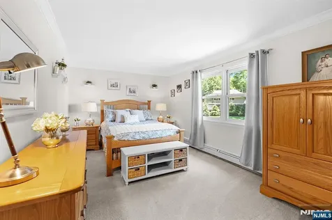 21 Skyline Drive Hopatcong NJ 07821