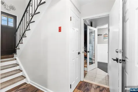 21 Skyline Drive Hopatcong NJ 07821