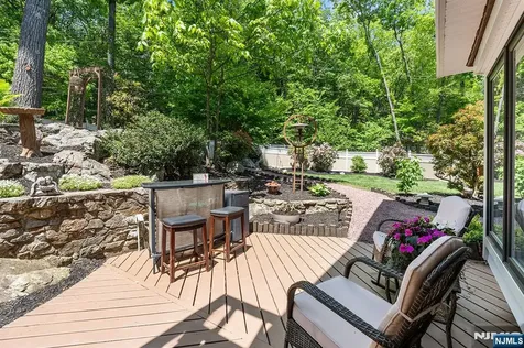 21 Skyline Drive Hopatcong NJ 07821