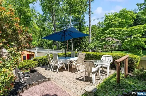 21 Skyline Drive Hopatcong NJ 07821