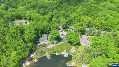 21 Skyline Drive Hopatcong NJ 07821