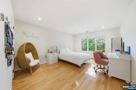 291 Truman Drive Cresskill NJ 07626
