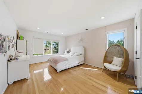 291 Truman Drive Cresskill NJ 07626