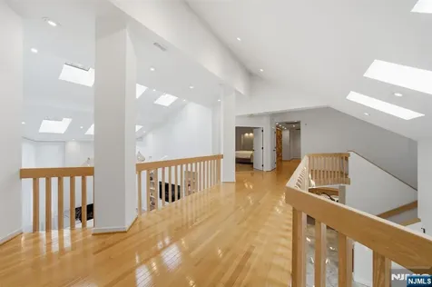 291 Truman Drive Cresskill NJ 07626