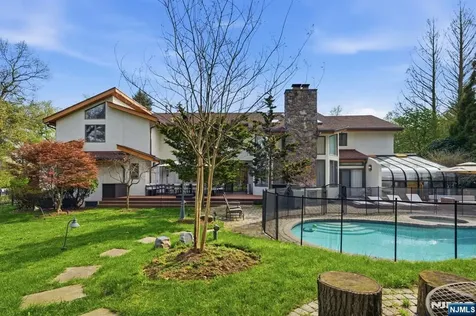 291 Truman Drive Cresskill NJ 07626