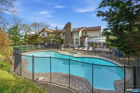 291 Truman Drive Cresskill NJ 07626