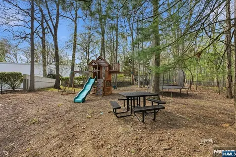 291 Truman Drive Cresskill NJ 07626