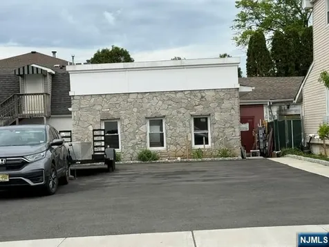 17 Forest Street North Arlington NJ 07031