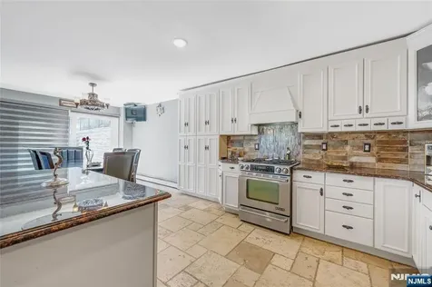 207 Eileen Drive Cedar Grove NJ 07009