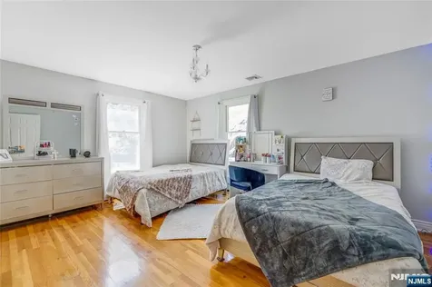 207 Eileen Drive Cedar Grove NJ 07009