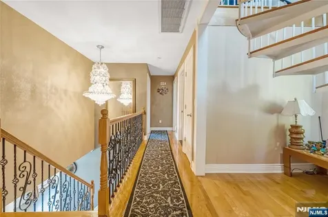 207 Eileen Drive Cedar Grove NJ 07009