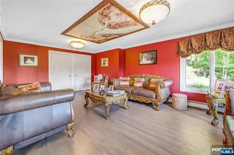 207 Eileen Drive Cedar Grove NJ 07009