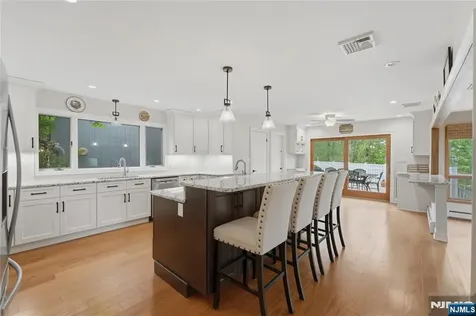89 Columbus Avenue Totowa NJ 07512