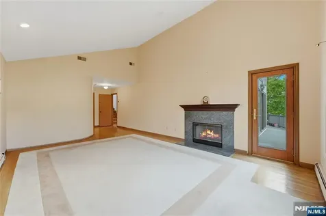 89 Columbus Avenue Totowa NJ 07512
