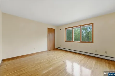 89 Columbus Avenue Totowa NJ 07512