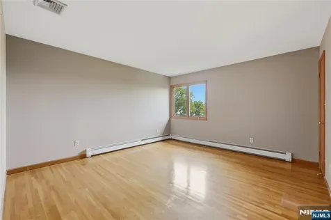 89 Columbus Avenue Totowa NJ 07512