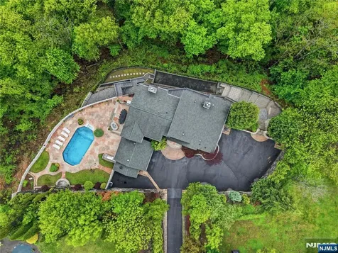 89 Columbus Avenue Totowa NJ 07512