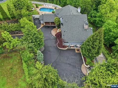 89 Columbus Avenue Totowa NJ 07512