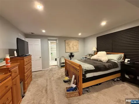 193 Midland Avenue Paramus NJ 07652