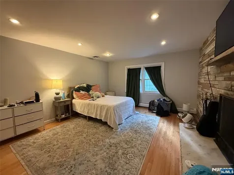 193 Midland Avenue Paramus NJ 07652