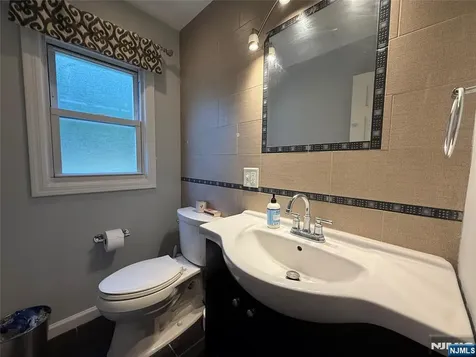 193 Midland Avenue Paramus NJ 07652