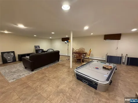 193 Midland Avenue Paramus NJ 07652