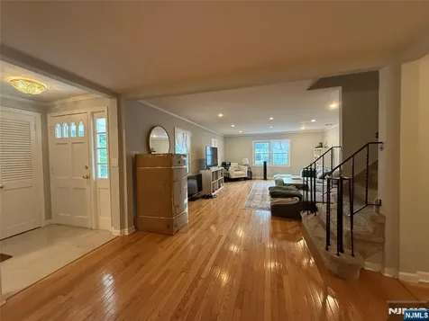 193 Midland Avenue Paramus NJ 07652