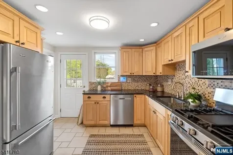 9 Saint Charles Avenue West Caldwell NJ 07006