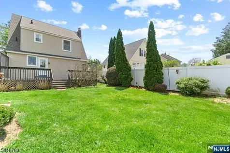 9 Saint Charles Avenue West Caldwell NJ 07006