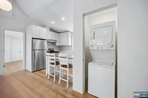 75 Midland Avenue Montclair NJ 07042