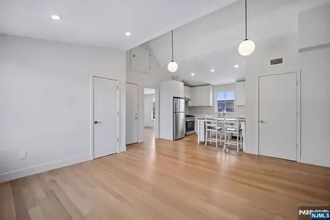 75 Midland Avenue Montclair NJ 07042