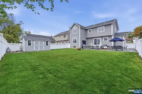 1 Highview Avenue Totowa NJ 07512
