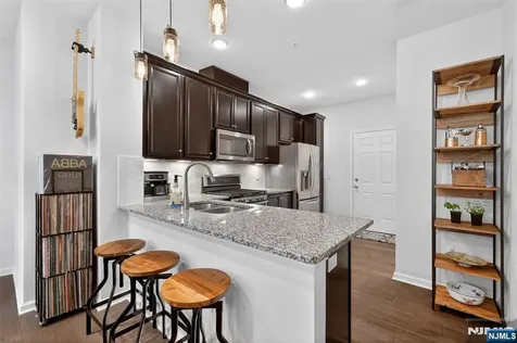 213 Wesmont Drive Wood Ridge NJ 07075
