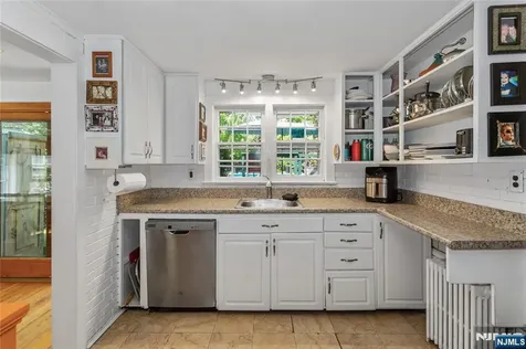 12 Overlook Avenue West Orange NJ 07052
