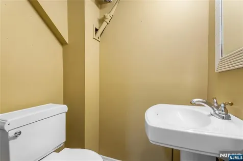 12 Overlook Avenue West Orange NJ 07052