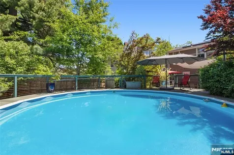12 Overlook Avenue West Orange NJ 07052