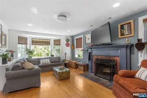 12 Overlook Avenue West Orange NJ 07052