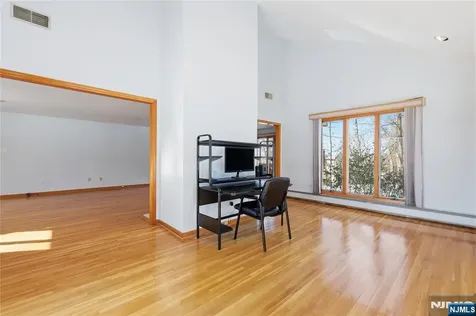 32 Sylvan Drive Montville Township NJ 07058