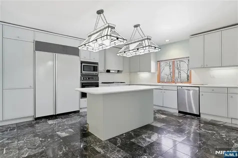 32 Sylvan Drive Montville Township NJ 07058