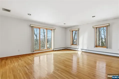 32 Sylvan Drive Montville Township NJ 07058