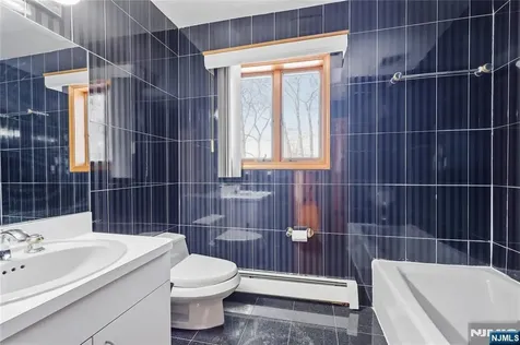 32 Sylvan Drive Montville Township NJ 07058