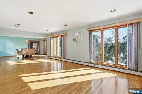 32 Sylvan Drive Montville Township NJ 07058