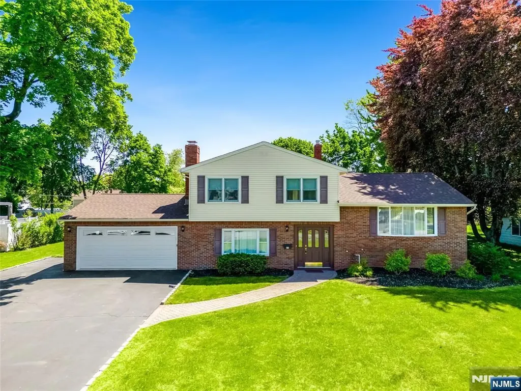 23 Slingerland Avenue Pequannock Township NJ 07440