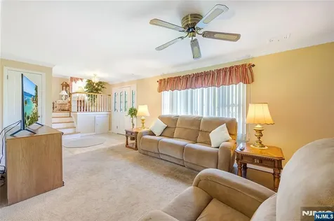 23 Slingerland Avenue Pequannock Township NJ 07440