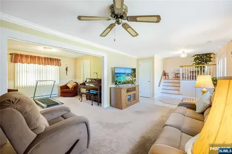 23 Slingerland Avenue Pequannock Township NJ 07440