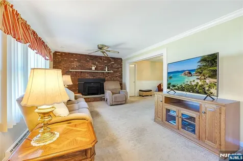 23 Slingerland Avenue Pequannock Township NJ 07440