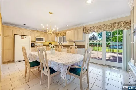 23 Slingerland Avenue Pequannock Township NJ 07440
