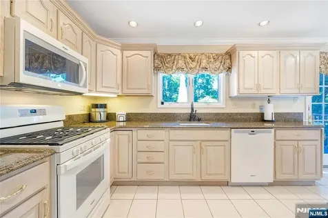 23 Slingerland Avenue Pequannock Township NJ 07440