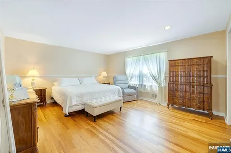 23 Slingerland Avenue Pequannock Township NJ 07440